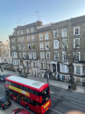London Central 2 minutes away from train station